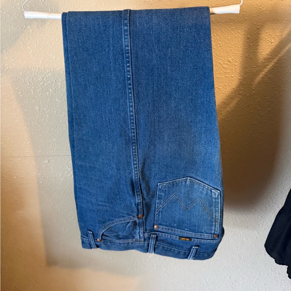 Wrangler Men's Relaxed Jeans - Blue